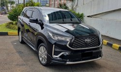 Toyota Kijang Innova Zenix Hybrid q modelista tss Hitam 2023 ready gak perlu indent siap pakai 3