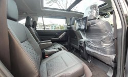 Toyota Kijang Innova Zenix Hybrid q modelista tss Hitam 2023 ready gak perlu indent siap pakai 17