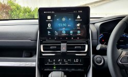 Jual mobil Toyota Kijang Innova Zenix Hybrid 2023 q modelista cash kredit proses bisa dibantu 10