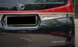 NEW Lexus LM 350 4Seater Executive VIP 4x2 AT 2023 Hitam Metalik 9