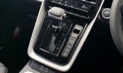 Toyota Kijang Innova Zenix Hybrid 2023 v hybrid modelista hitam cash kredit proses bisa dibantu 12