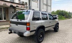 Nissan Terrano 2.4 Manual 1997 antik 8