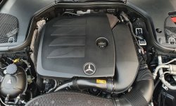 New Model Mercedes Benz E200 Avantgarde (W213) AT 2022 Hitam 9