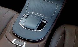 New Model Mercedes Benz E200 Avantgarde (W213) AT 2022 Hitam 12