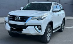 PALING MURAH!! KM LOW!! TOYOTA FORTUNER VRZ AT 2017 3