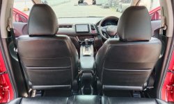 Di jual Murah Honda HR-V 1.5L E CVT 2017 Merah 14
