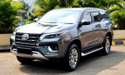 Km13rb record Toyota Fortuner 2.4 VRZ AT 2021 diesel abu cash kredit proses bisa dibantu 3