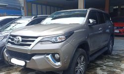 Toyota Fortuner 2.4 G AT 2016 1