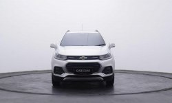 Chevrolet TRAX 1.4 Automatic 2019 Silver DP 20 JUTA / ANGSURAN 4 JUTA 4