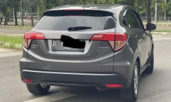TERMURAH!! HONDA HRV E CVT  2017 KM ASLI!! 6