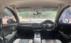 TERMURAH!! HONDA HRV E CVT  2017 KM ASLI!! 7