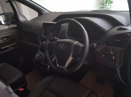 Toyota Voxy 2018 Dijual  3