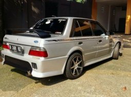 Ford laser ghia 87 5