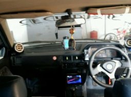Ford laser ghia 87 2