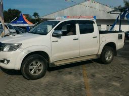Dijual Toyota Hilux VNT Turbo 4x4 Double Cabin 2.5 manual 2012 4