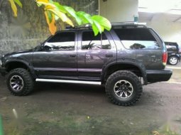Chevrolet blazer DOHC th 98 modifikasi ban 33, 3