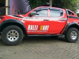 Strada Triton 4x4 2008 M/T FULL SPEK 5