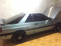 Nissan Coupe 2 pintu 4