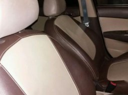Hyundai i20 2010 manual silver metalik 1