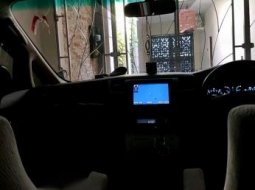 Toyota Alphard Build-Up Jepang 2011 3