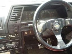Nissan Genesis Coupe Sport 2 pintu Injeksi 1989 7
