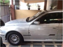 BMW 528i Touring 1999 Wagon 1