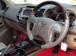 Toyota Hilux Vigo Double Cabin Turbo 4x4 Thn 2010 Putih 1
