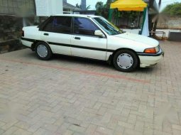 Ford Gala tahun 1992 Manual AC Dingin Khusus Pemakai 1