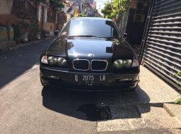 Mobil BMW 318i AE 46 6