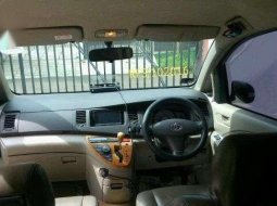 Toyota Platana Isis Touring Luxury Ltd. Edition CBU 5