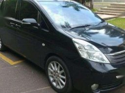 Toyota Platana Isis Touring Luxury Ltd. Edition CBU 8