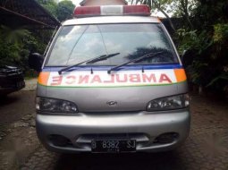 Hyundai H100 Ambulance 2.5L DIESEL 2001 M/T Istimewa Fullset Lengkap 4