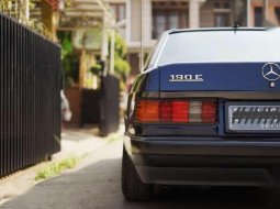 Mercedes benz w201 / mercy 190e AT matik automatic baby benz 1