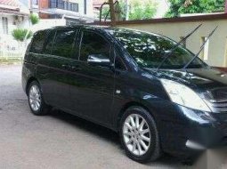 Toyota Isis Platana Luxury Limited Edition 1