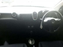 Honda Mobilio RS AT 2014 Abu-abu Muda metalik Siap Pakai 1