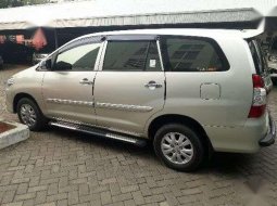 Toyota Kijang Innova E MT 2013 Silver Mesin Halus 3