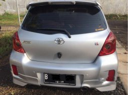 Toyota Yaris S 2012 Hatchback 3