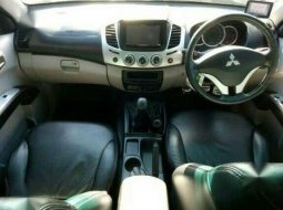 Mitsubishi Strada Triton gls 2.5 DC MT 2013 hitam 3