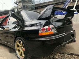 Mitsubishi Evolution VIII EVO 8 2004 3
