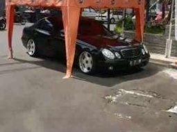 Dijual w211 stance e200 kompressor 2005 2