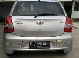 Toyota Etios 2014 Hatchback 3