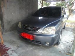 Jual mobil Kia Carens 2004 2