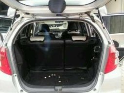 Honda Jazz RS Tahun 2010 Hatchback 3