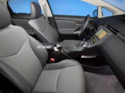 Toyota Prius Gen-3 2014  3