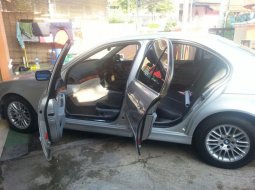 Jual mobil BMW 530i 2003 4