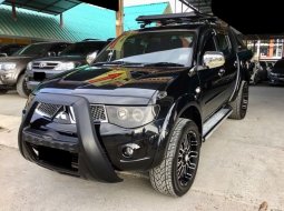 Mitsubishi Strada Triton 4x4 Double Cabin 2.5cc Tahun 2010 ISTIMEWA 5