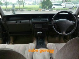 1995 Toyota Crown Royal Saloon Automatic 3