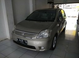 Jual mobil Toyota Raum 2003 Kalimantan Barat 7