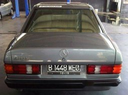 1984 Mercedes-Benz 190E 8