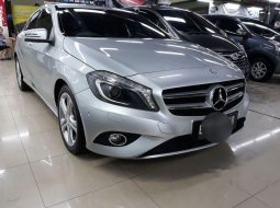 Mercedes-Benz A200 Urban 2013 Hatchback 6